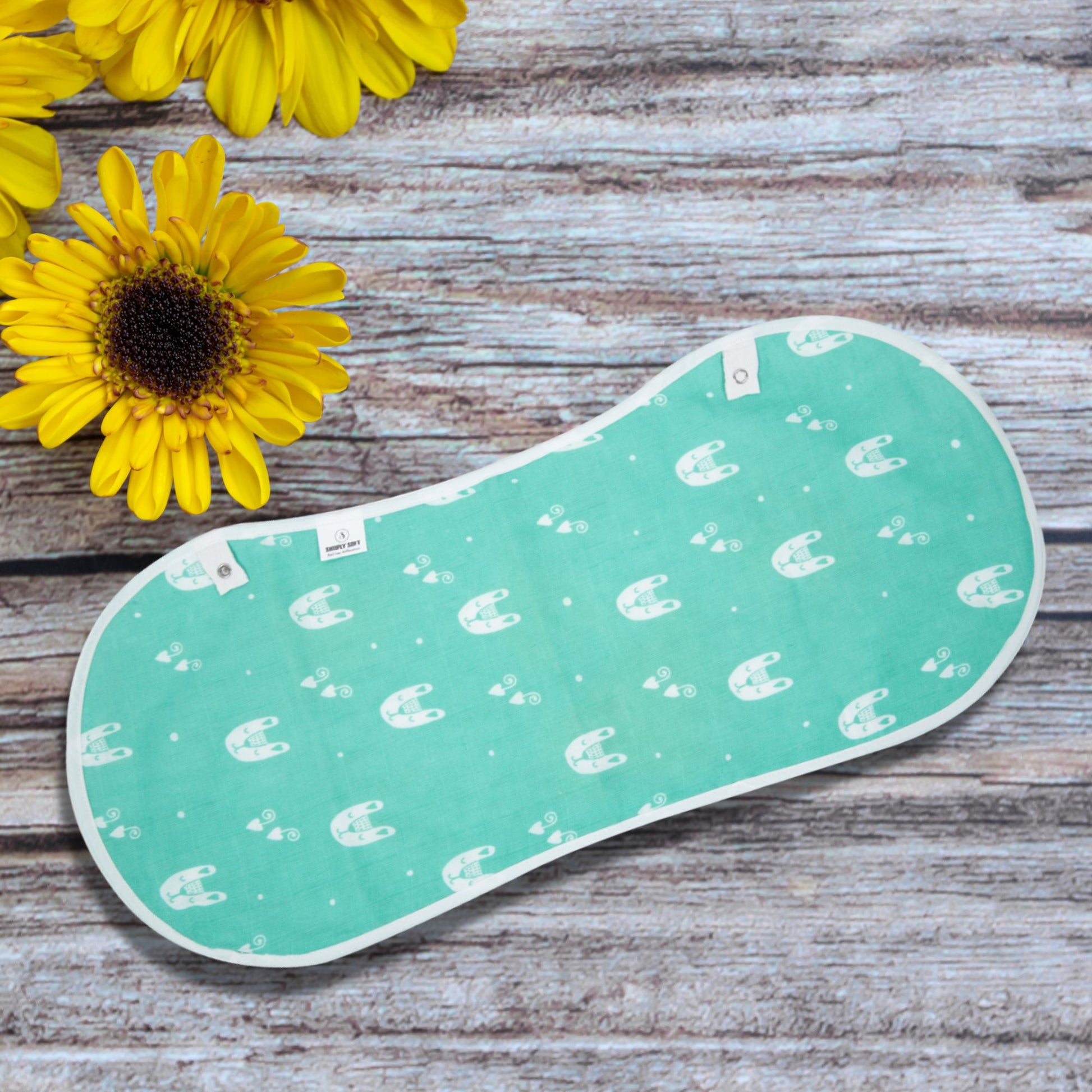 Pure Comfort: 100% Organic Cotton Burp Cloths for Your Little One