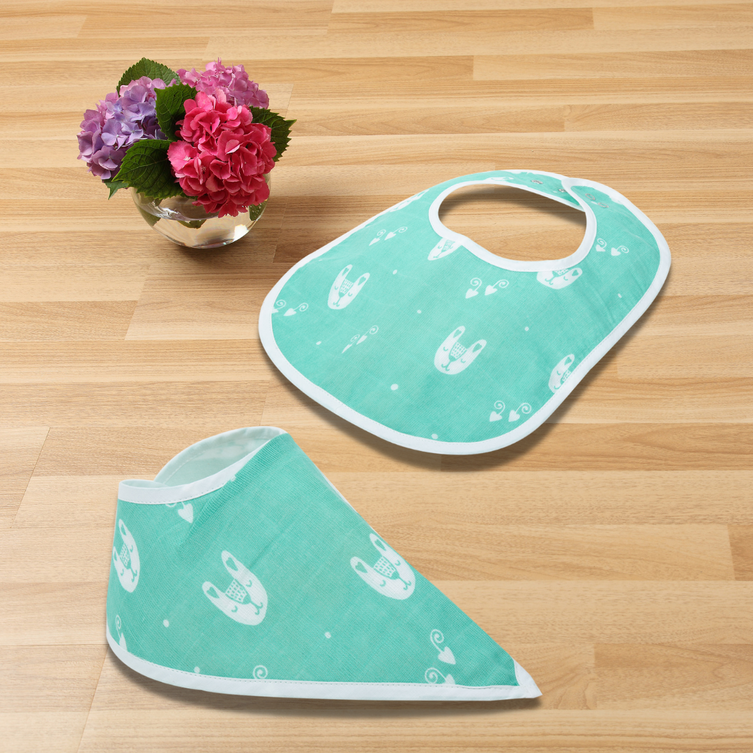 Baby Feeding Essentials : Bibs and Burp Clothes