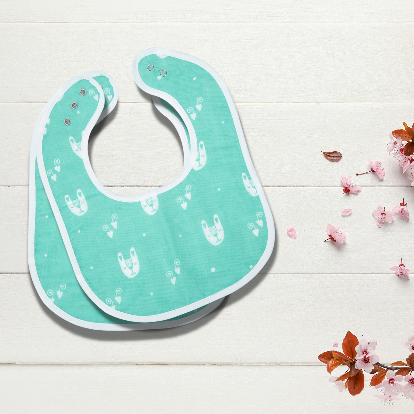 100% Organic Cotton Round Bibs: Stylish and Sustainable Baby Essentials